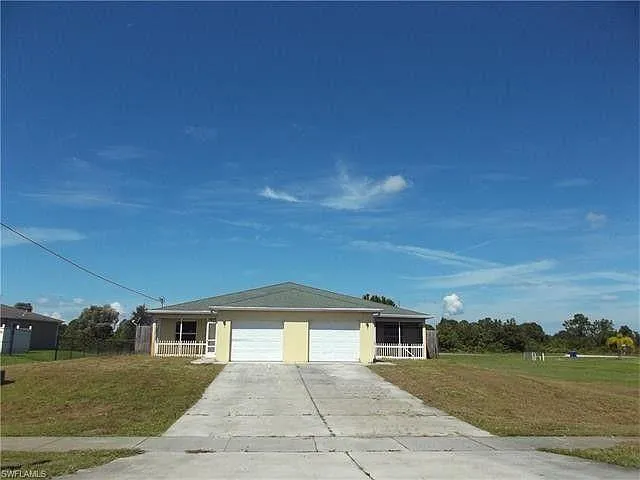 3 bed, 1300 sqft, $1,395 — Photo 1