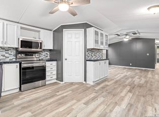 111 County Road 4635, Hondo, TX 78861