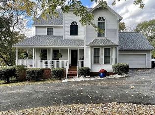 1288 Country Club Ln, Selmer, TN 38375