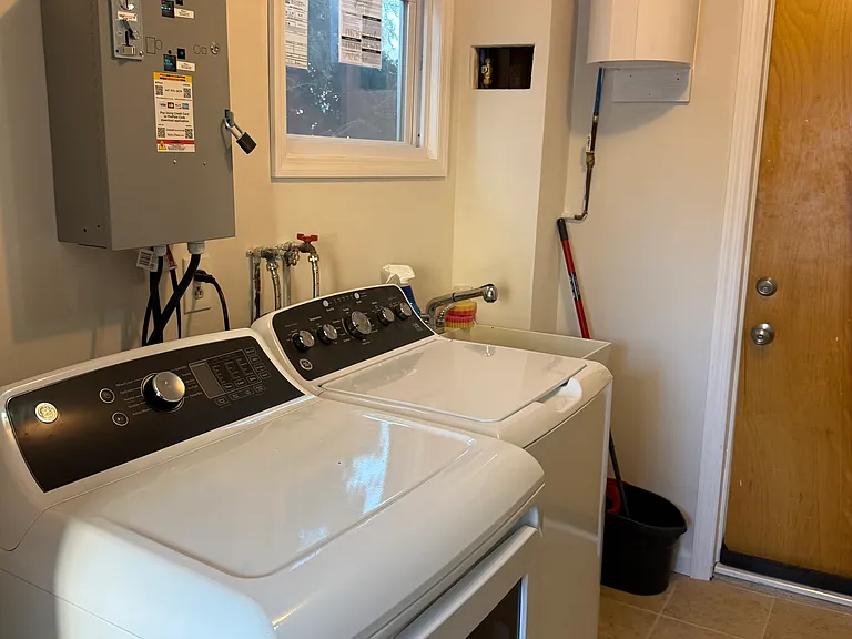 23 Denman Ave #3 — Photo 9