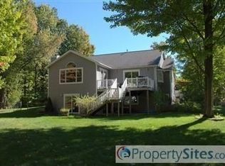 16212 Heather Ct, Spring Lake, MI 49456