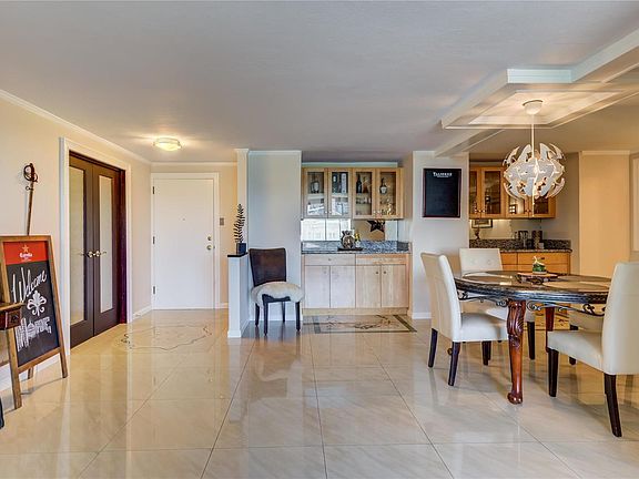 5th image of 4501 Lindell Blvd #3DE