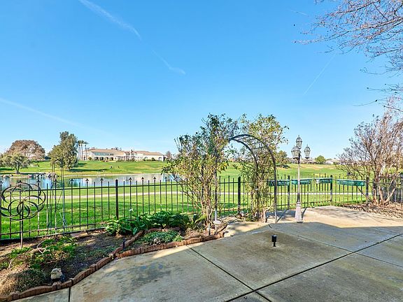 3rd image of 48 Augusta Court