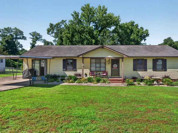 135 W Church St, Cowpens, SC 29330