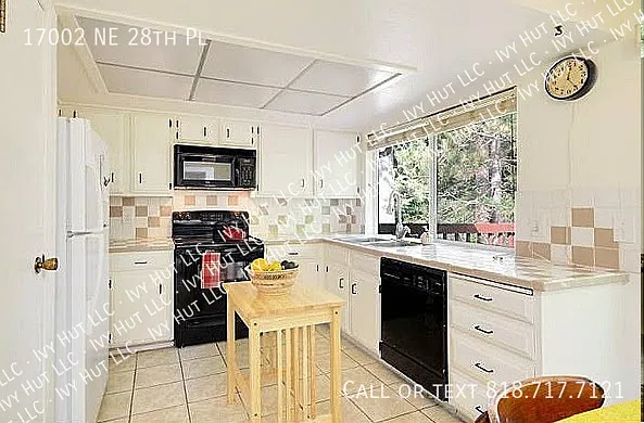 17002 NE 28th Pl — Photo 2