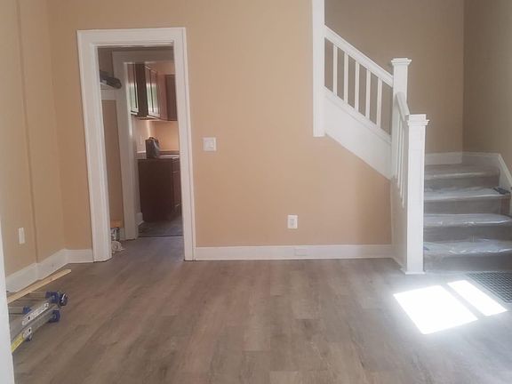 4th image of 431 E 14th Ave #1