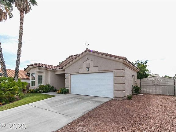 2nd image of 790 Los Tavis Way