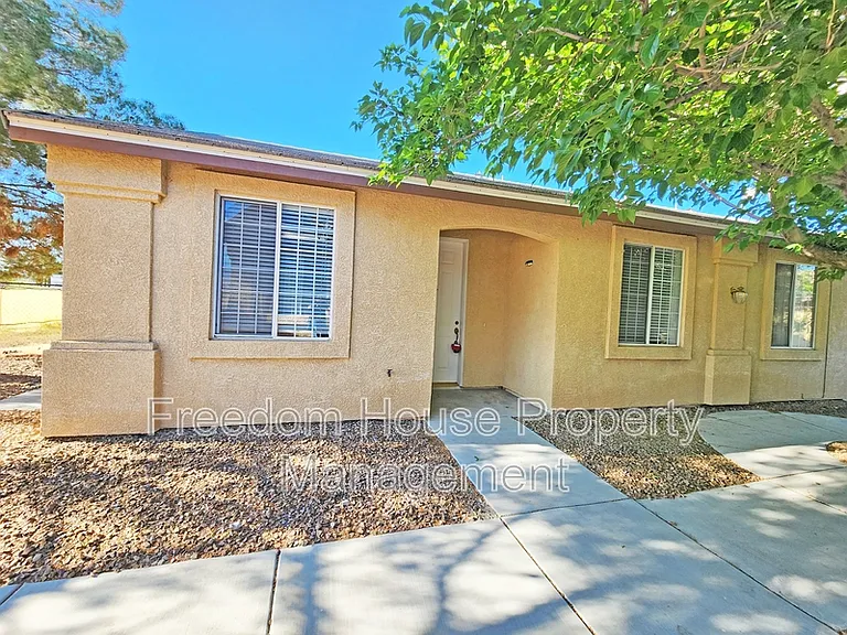 1041 Marne Ct #4 — Photo 9