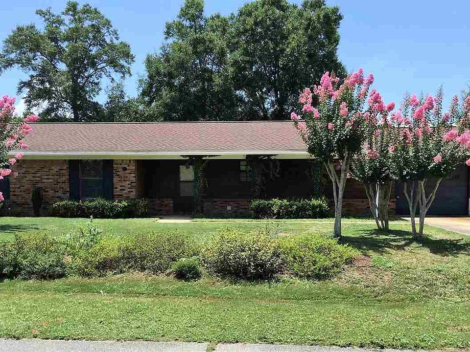 1st image of 4661 Evelyn St