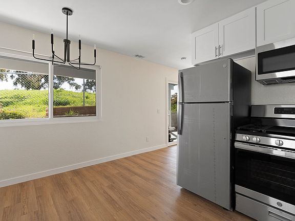 4th image of 102 E Avenida San Gabriel #A