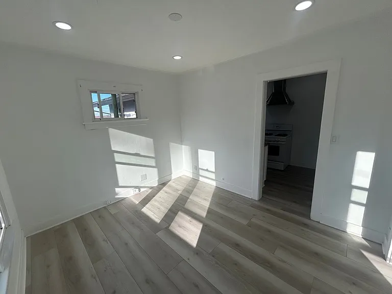 217 N Bel Aire Dr — Photo 15
