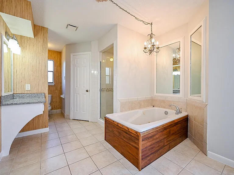 12011 Autumn Creek Dr — Photo 29