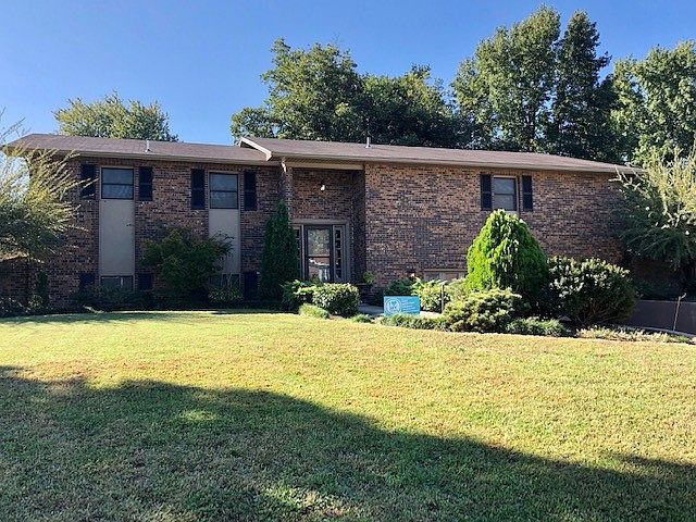1st image of 309 Kennedy Dr