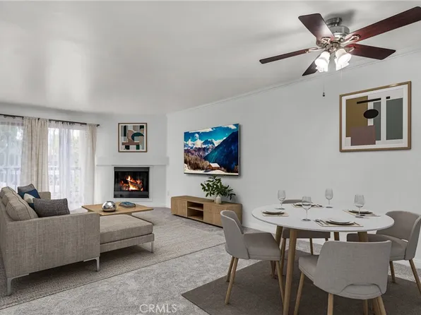 5500 Owensmouth Ave APT 228, Woodland Hills, CA 91367