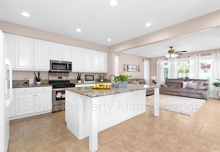 40281 Salem Way — Photo 8