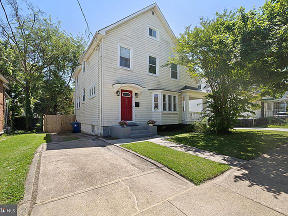 2nd image of 3901 W Cold Spring Ln