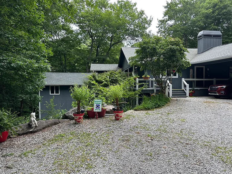 156 Mount Lori Dr #1 — Photo 39