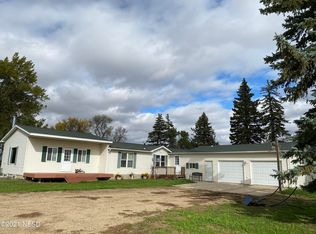 17511 432nd Ave, Clark, SD 57225