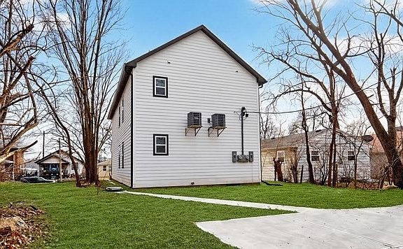 5th image of 1722 Ingram St Unit B