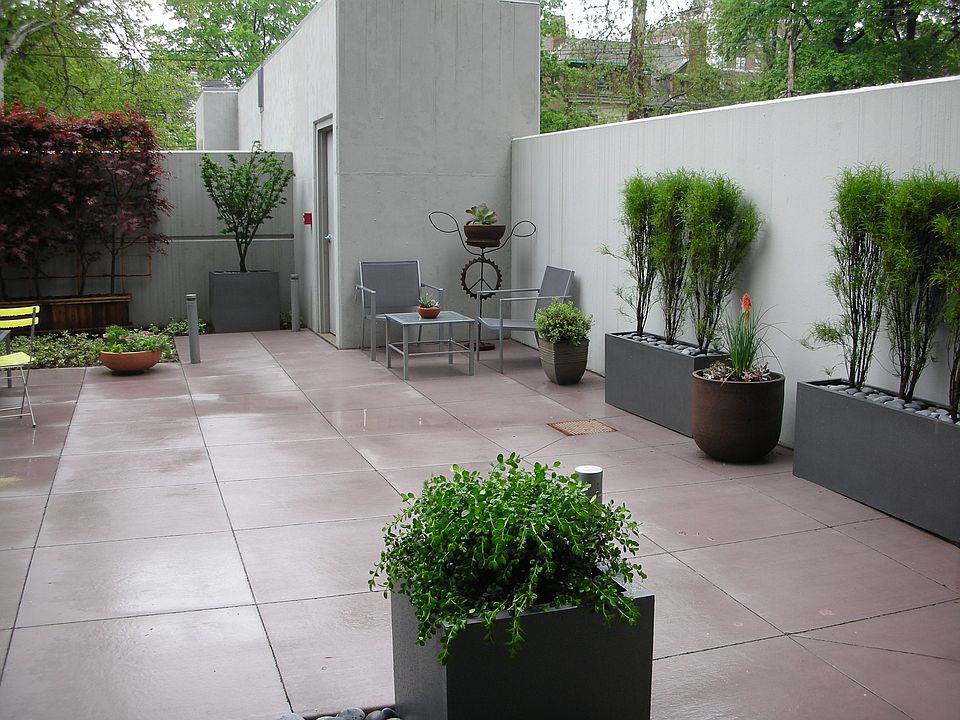  Private 1100 sqft patio
