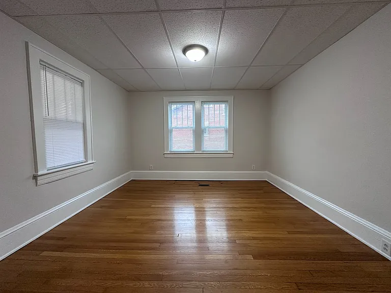 2818 Burton Ave NW — Photo 8