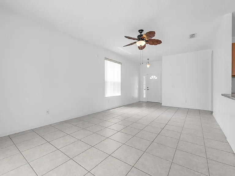 1151 N Hampton Dr — Photo 26