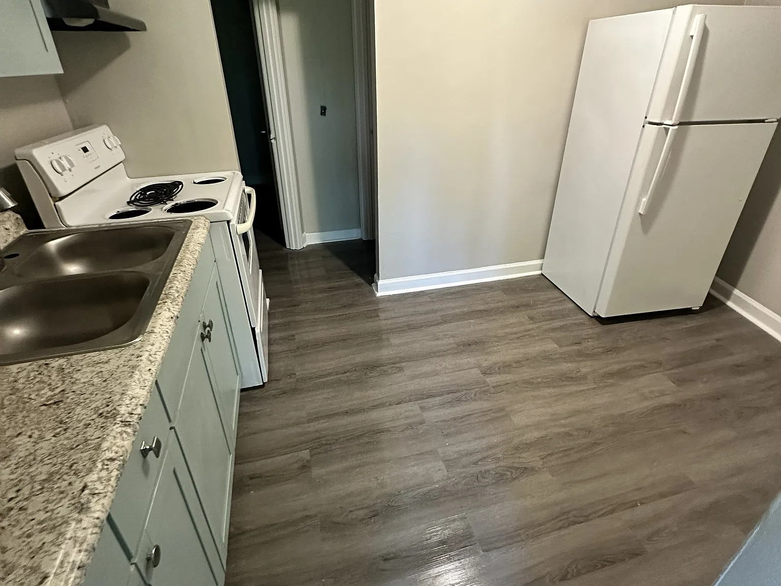 2 bed, $975 — Photo 3