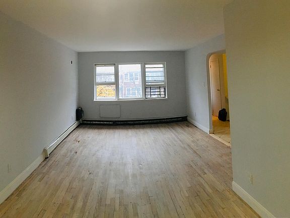 4th image of 1274 E 73rd St APT 3