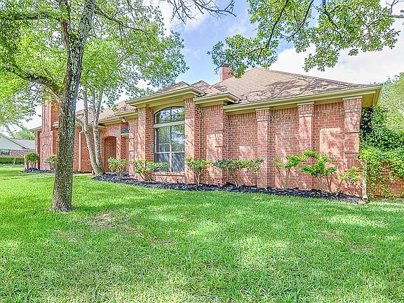 2nd image of 9216 Stonebrook Dr