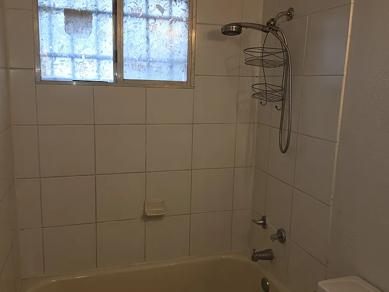 3411 Drew St #1 — Photo 8
