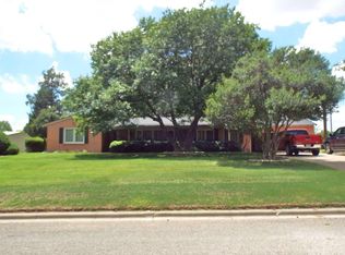 607 Lexington St, Plainview, TX 79072