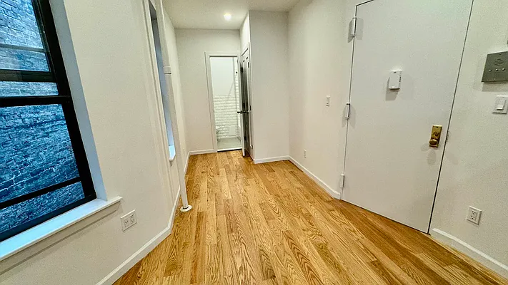 Rented by HOLTON REAL ESTATE INC. | media 15