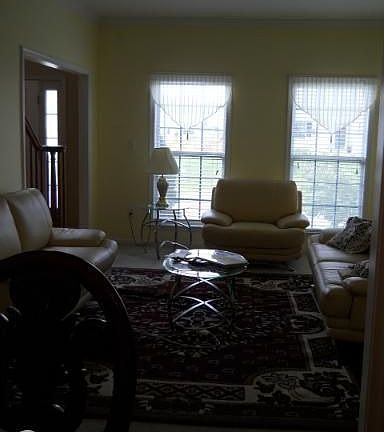 3rd image of 18114 Samuel Cir