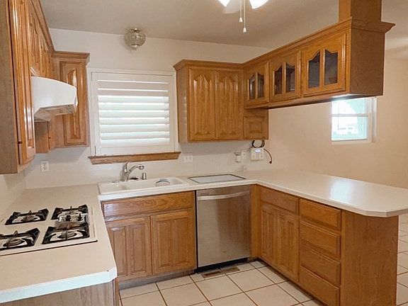 5th image of 3611 Baumann Ave