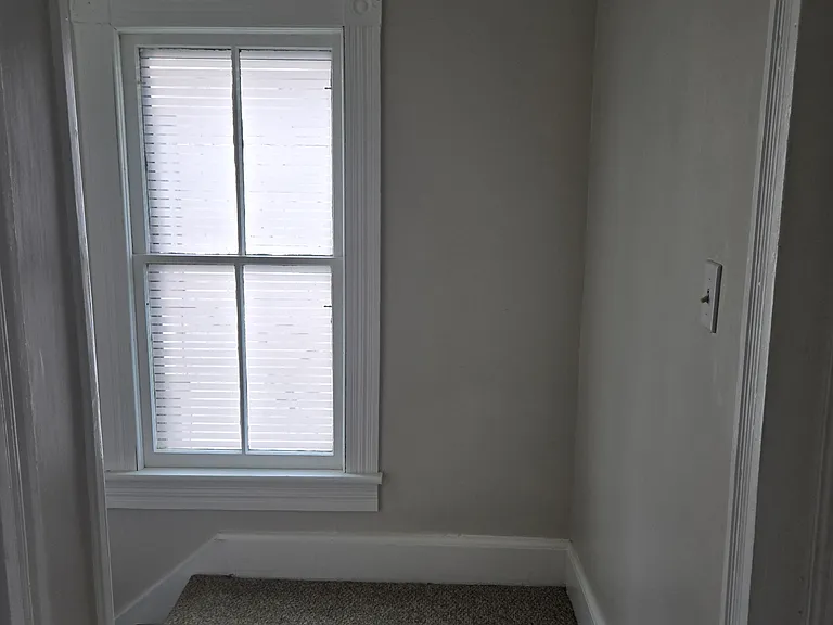 213 Glaser St — Photo 15