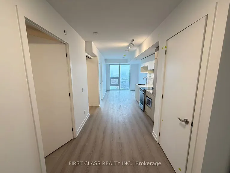 100 Queen St E #2209 — Photo 10