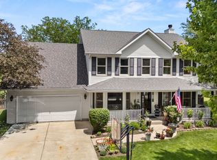 437 W Dekalb Dr, Maple Park, IL 60151