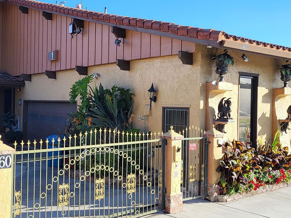 1st image of 960 College Ave