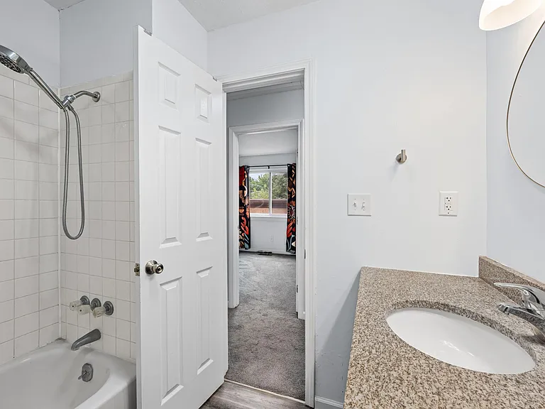 Upper level hall bathroom
