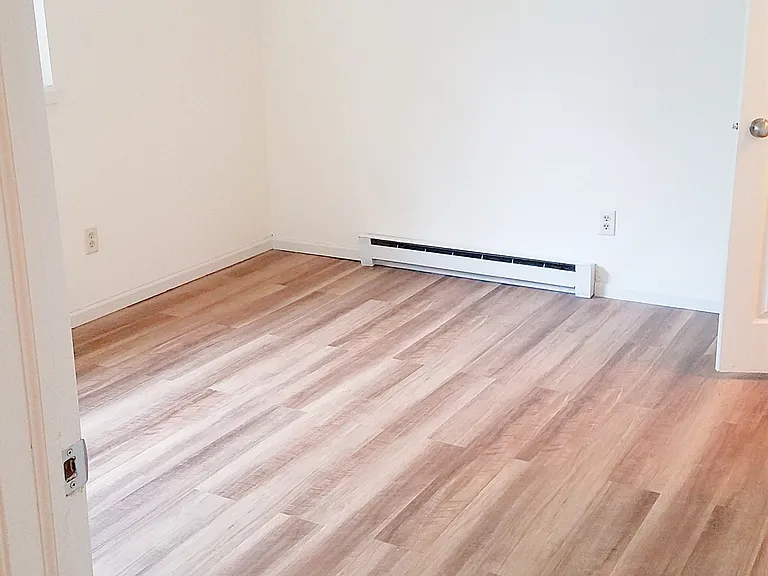 2108 Muir Field Rd — Photo 9