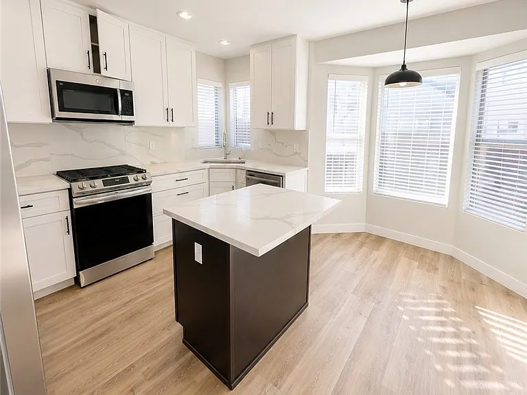3957 Irvin Ave — Photo 4