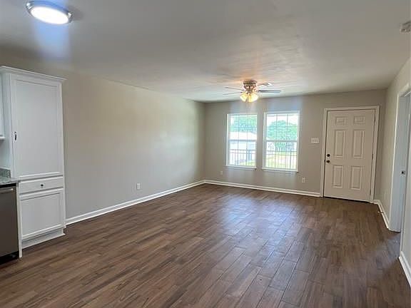 2nd image of 417 W Main St #A