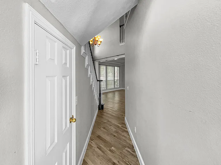 2132 Cliffside Dr — Photo 11