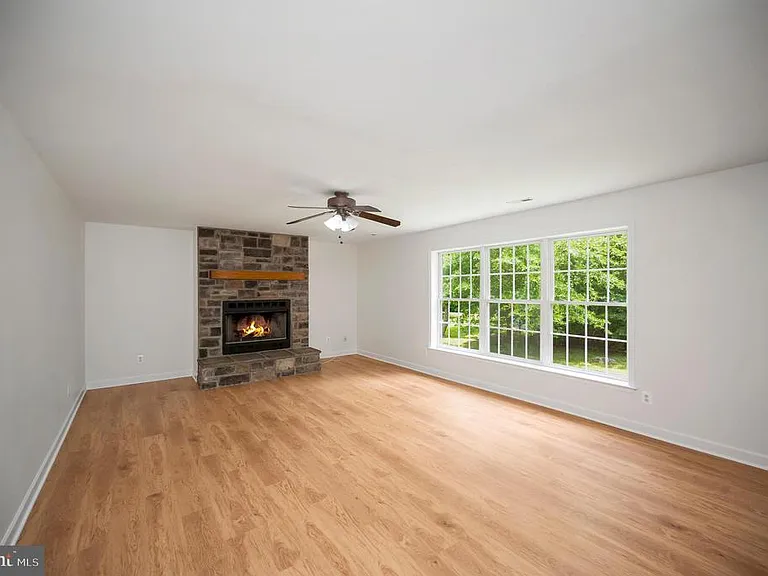 110 Parliament St — Photo 19
