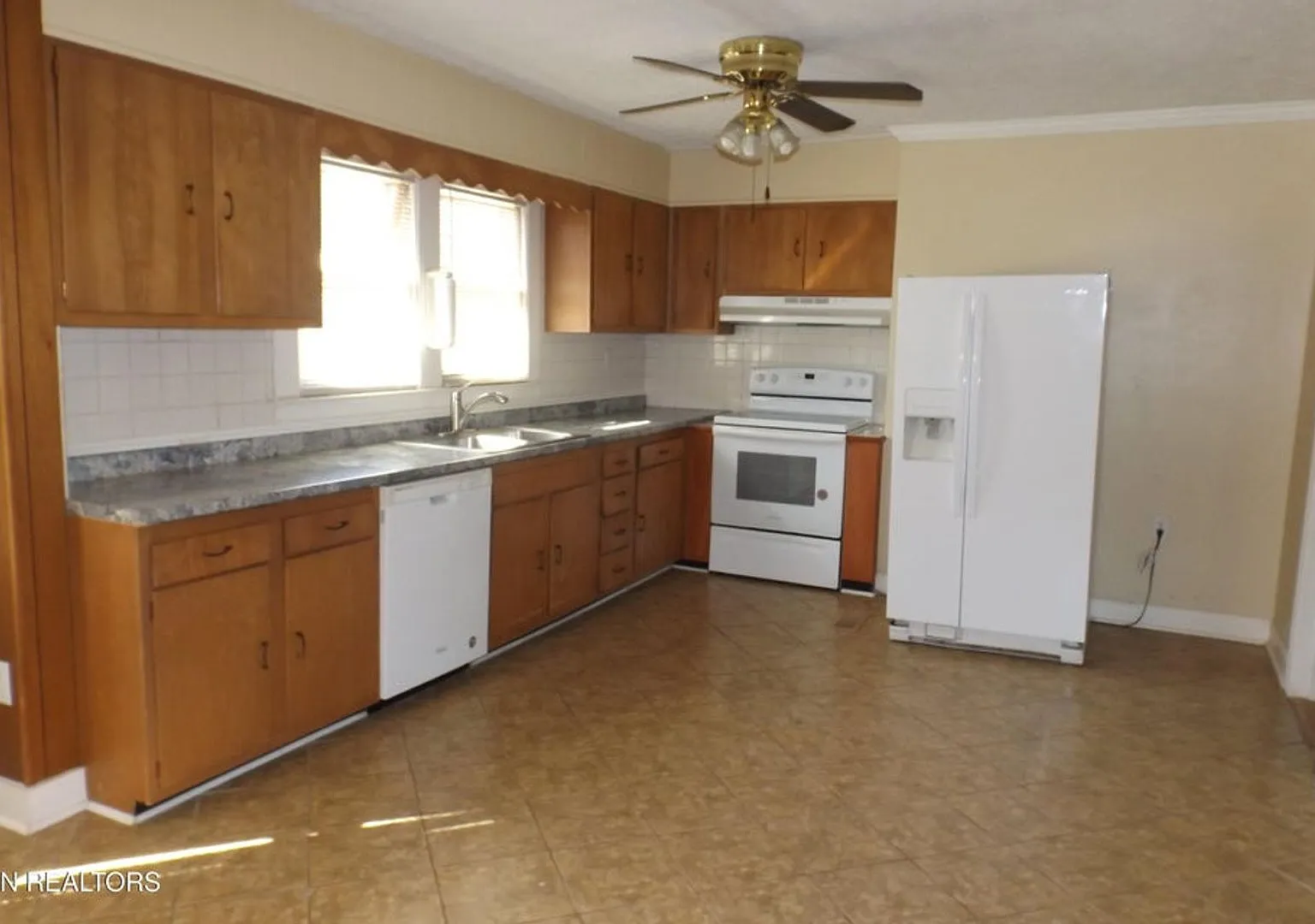 2 bed, 2.0 bath, 1419 sqft, $1,850 — Photo 4