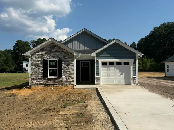 314 E Howard Street, Roseboro, NC 28382