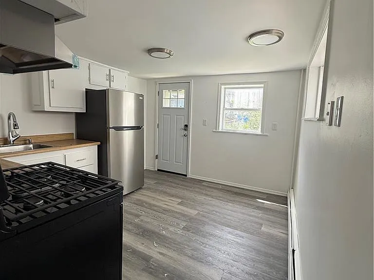 243 Stanton St — Photo 6