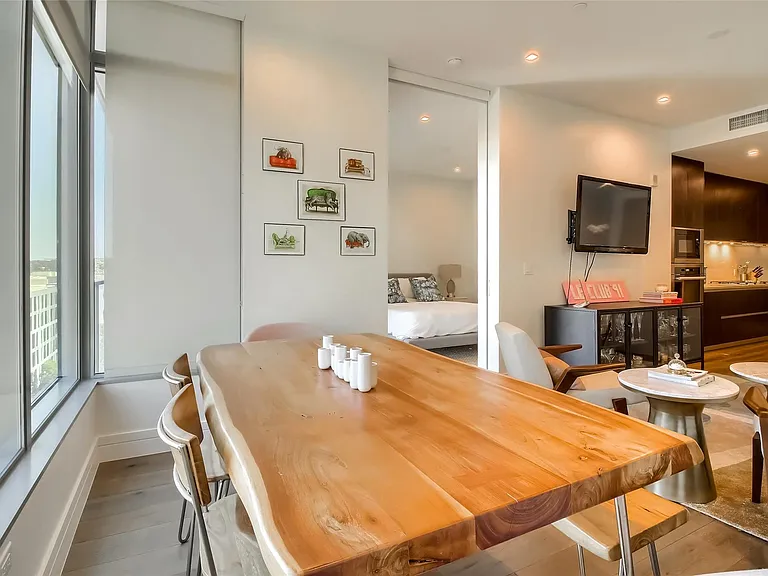501 West Ave #1002 — Photo 16
