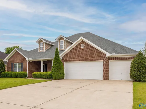 7002 Eagle Park Cir SE, Owens Cross Roads, AL 35763