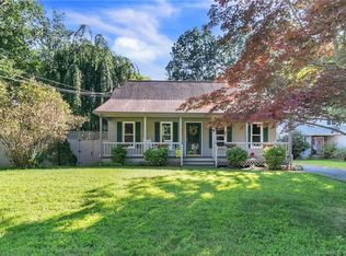 38 Booth Rd, Enfield, CT 06082